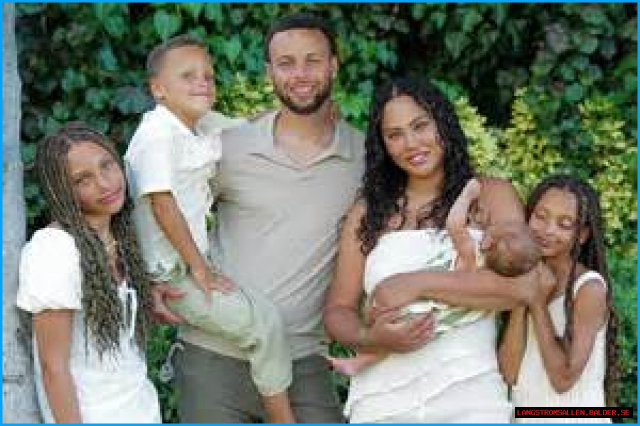 Aisha Tyler family, husband, children, parents, siblings